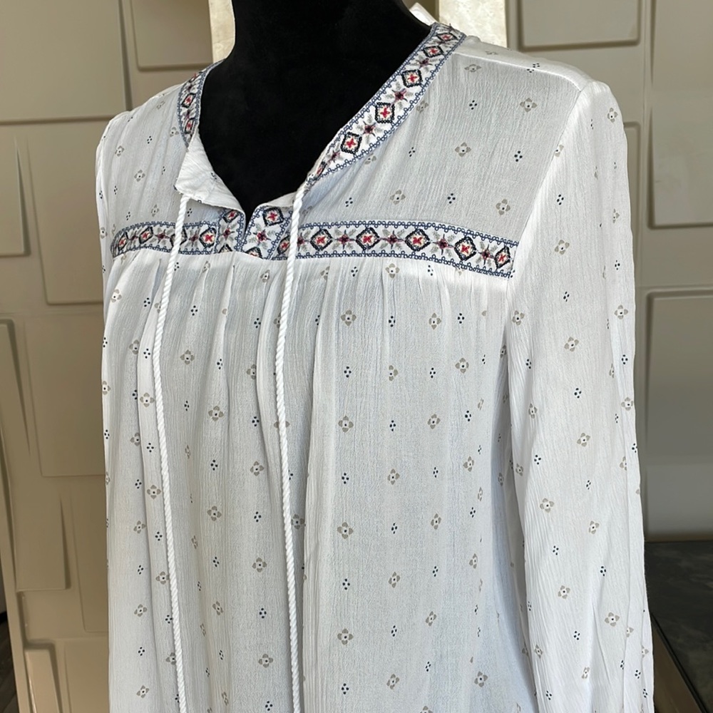 Caffe Marrahesh top shirt white blue 3/4 sleeve smock babydoll Size Medium
